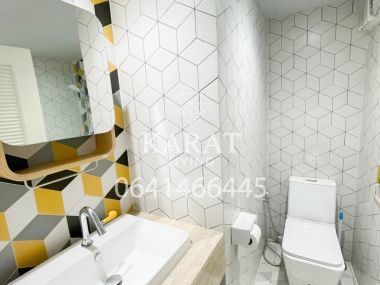 ให้เช่า คอนโด ศรีวรา แมนชั่น 2 ห้องสวยมาก  รีโนเวทใหม่หมด 1 ห้องนอน 1 ห้องน้ำ 40 ตร.ม 9,000 (รวมค่าส่วนกลางแล้ว) ชั้น 18 วิวสระ วิวเมือง คุณบี 064-146-6445 (R5682)