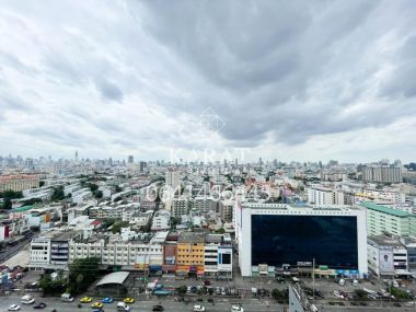 ให้เช่า ไลฟ์ รัชดา-ห้วยขวาง  2 ห้องนอน 1 ห้องน้ำ 65 ตร.ม ห้องมุม 20,000 ชั้น 21 วิวเมือง คุณบี 064-146-6445 (R5683)