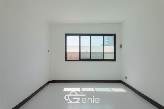 SALE! Pattanachat Sweet Condo 1-bed room @Chatujak, BTS Mochit