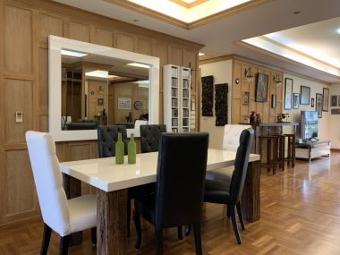 คอนโดหรู 4 ห้องนอน ใกล้ BTS ราชดำริ เดินเพียง 5 นาที ถึงสวนลุม