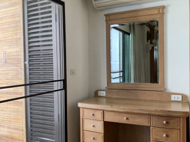 คอนโดหรู 4 ห้องนอน ใกล้ BTS ราชดำริ เดินเพียง 5 นาที ถึงสวนลุม