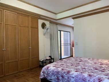 คอนโดหรู 4 ห้องนอน ใกล้ BTS ราชดำริ เดินเพียง 5 นาที ถึงสวนลุม