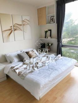 The iris rama 9 srinakarin 1 bed for sale 1.8 MB (include transfer fee) 32 sqm beautiful deccor Fl.4 pet friendly condo K.Bee 064-146-6445 (R5702)