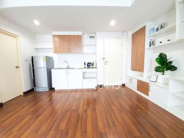 The iris rama 9 srinakarin 1 bed for sale 3.5 MB 32 sqm beautiful deccor Fl.1 pet friendly condo K.Bee 064-146-6445 (R5703)