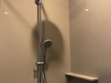 ให้เช่า Edge Sukhumvit 23 1 ห้องนอน 31 ตรม ใกล้ BTS สุขุมวิท เพียง 20,000 บาท/เดือน (ต่อรองราคาได้) เฟอร์นิเจอร์ครบพร้อมเข้าอยู่ (PROP000097)